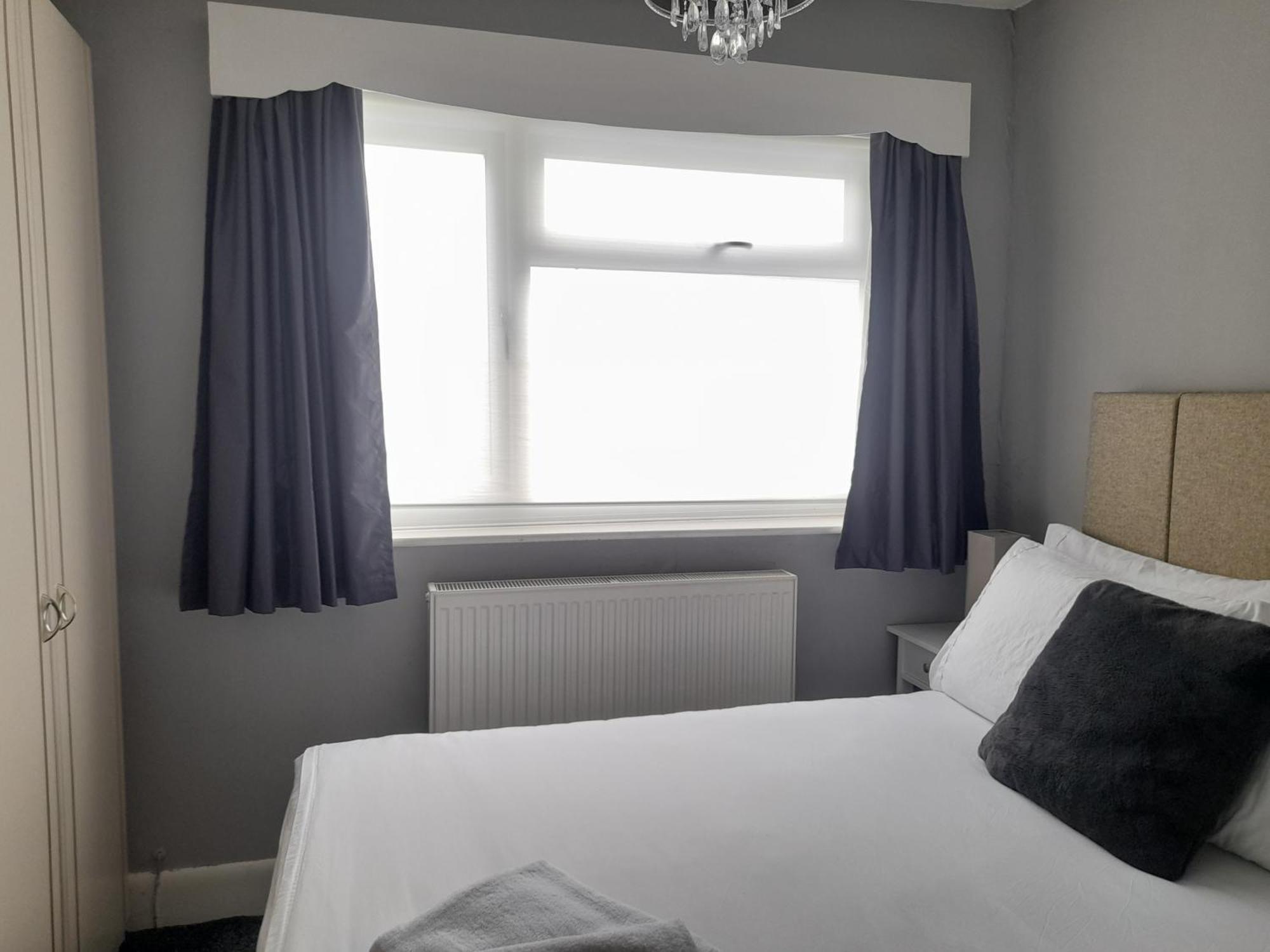 فيلا Bright 4-Bed House 15 Min To Manchester Centre المظهر الخارجي الصورة