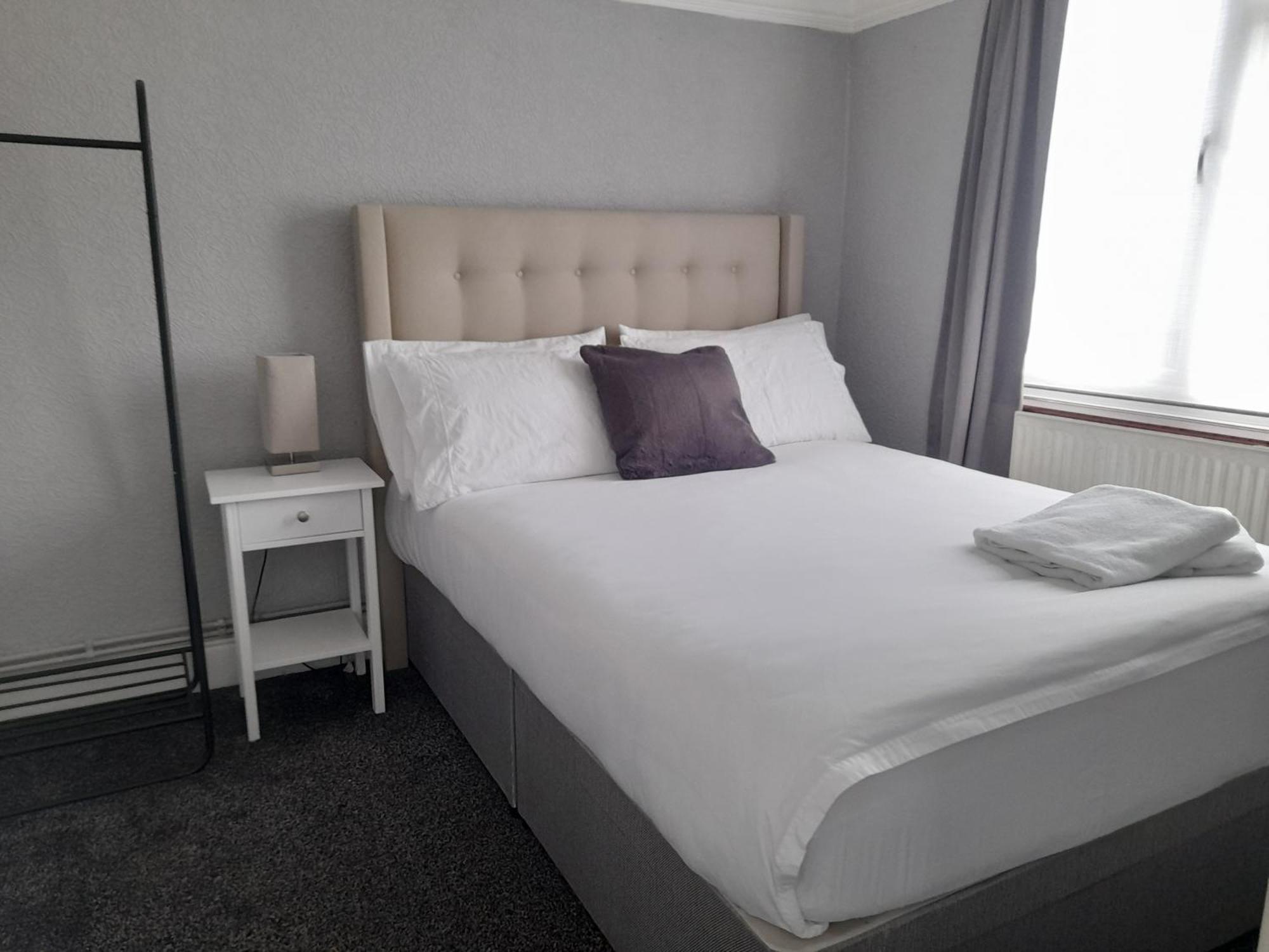 فيلا Bright 4-Bed House 15 Min To Manchester Centre المظهر الخارجي الصورة