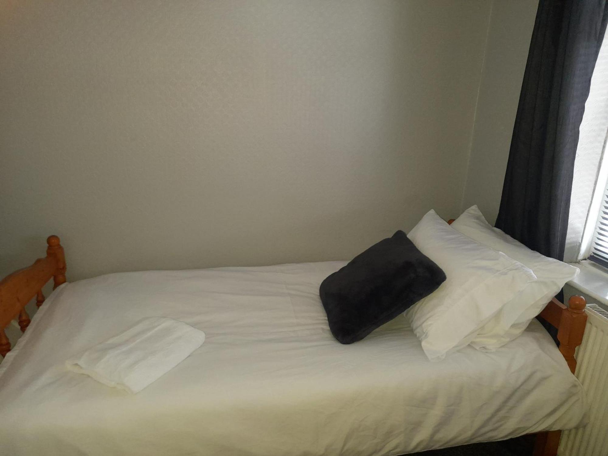 فيلا Bright 4-Bed House 15 Min To Manchester Centre المظهر الخارجي الصورة