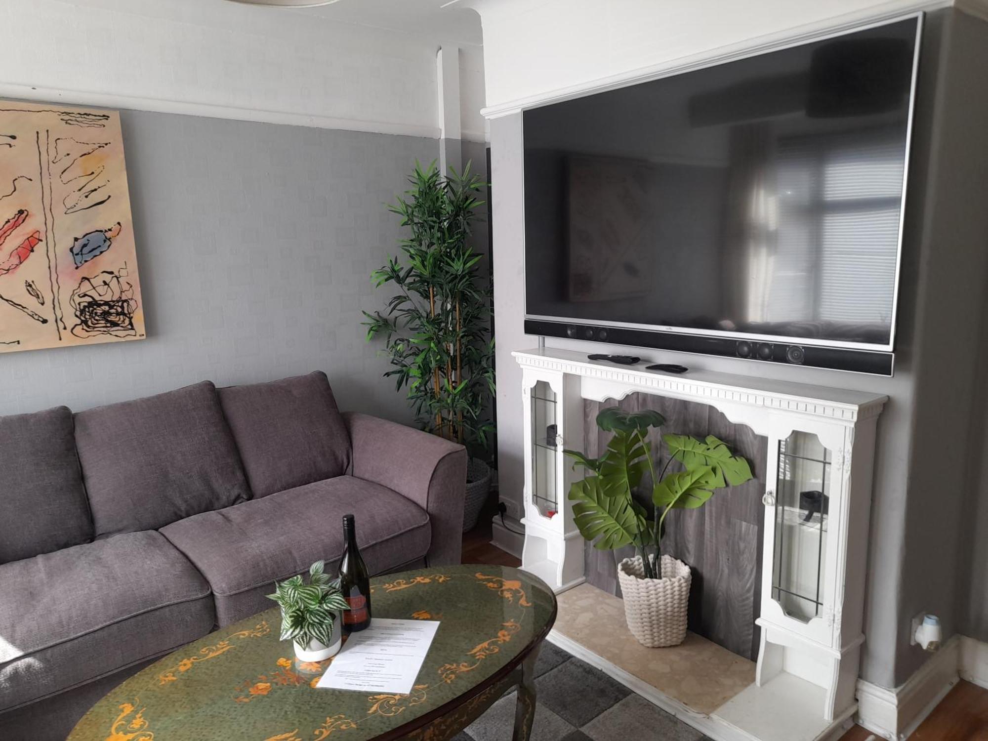 فيلا Bright 4-Bed House 15 Min To Manchester Centre المظهر الخارجي الصورة