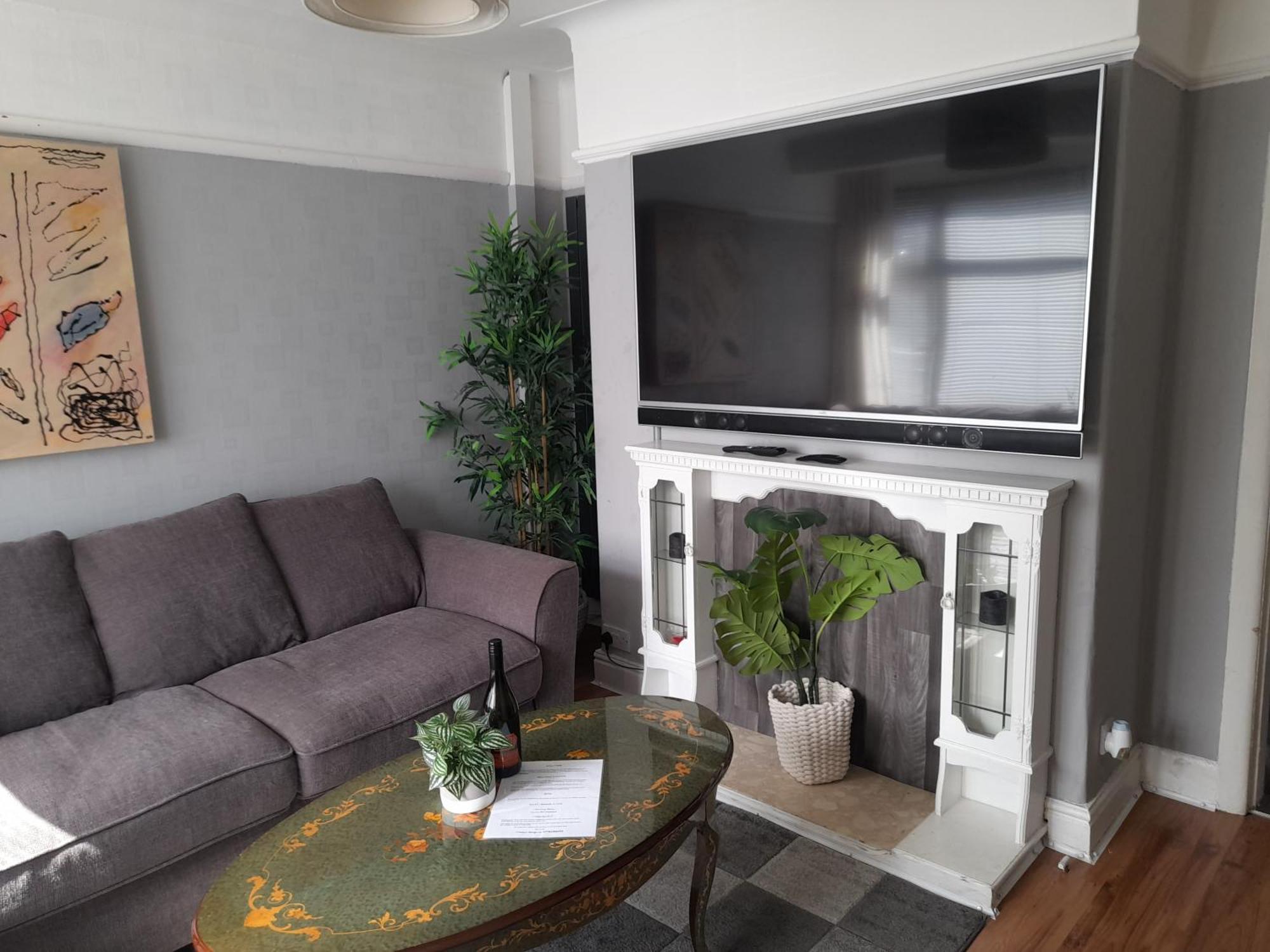 فيلا Bright 4-Bed House 15 Min To Manchester Centre المظهر الخارجي الصورة